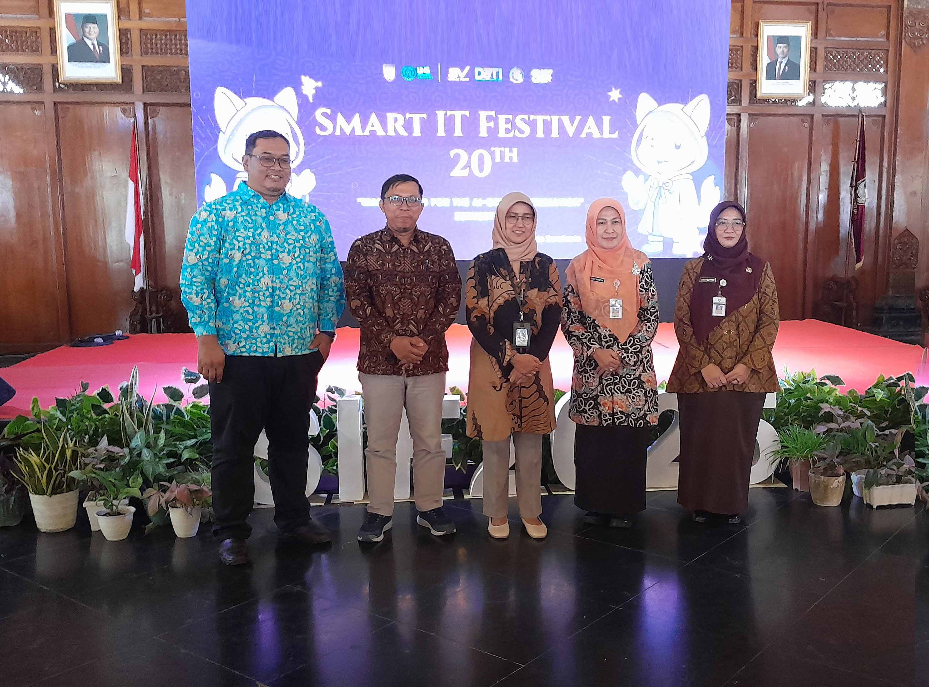 Wakil rektor uns kepada bappeda solo dekan sekolah vokasi uns